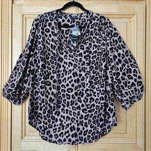 Torrid NWT Sz 2 Brown/Black Cheetah Blouse